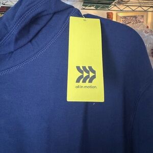 Nwt all in motion 2x womens end sweatshirt